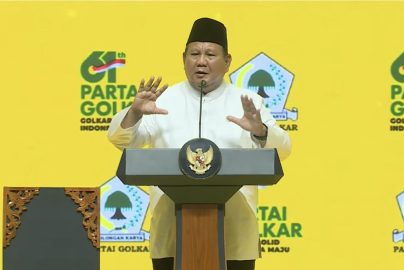 Pidato Prabowo pada puncak perayaan Hari Ulang Tahun (HUT) ke-61 Partai Golkar di Istora Senayan, Jakarta Selatan
