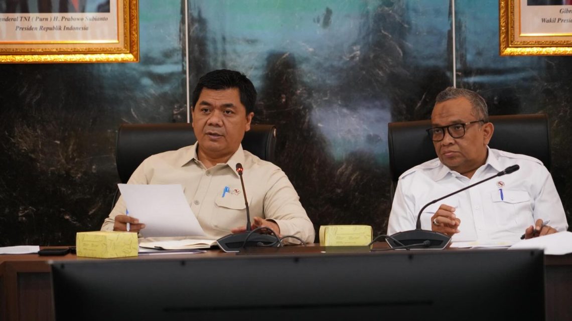 Wakil Menteri Sekretaris Negara (Wamensesneg) Juri Ardiantoro dan Wakil Menteri Ketenagakerjaan (Wamenaker) Afriansyah Noor