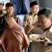Prabowo Cicipi Menu Korban Bencana