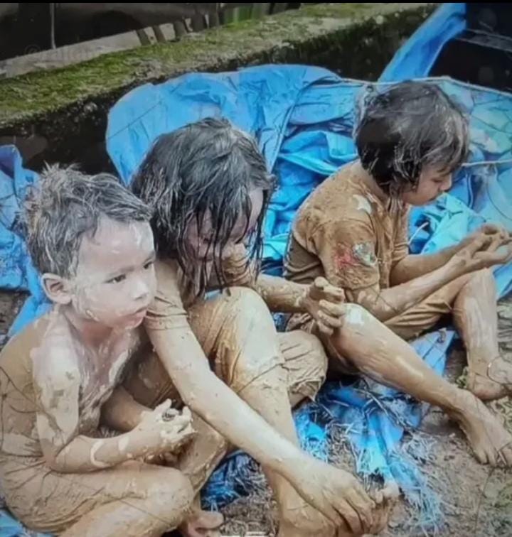 Anak Korban bencana banjir dan longsor di Sumatera