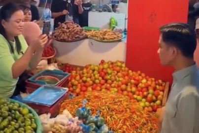 Wakil Presiden Gibran Rakabuming Raka Mengunjungi Pasar Tradisional di Manado