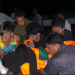 Sejumlah warga mengevakuasi jenazah nelayan Sofyan Awat (54) setelah tersambar petir saat memancing di perairan perbatasan Desa Bido dan Desa Yao, Kabupaten Pulau Morotai, Kamis (18/6/2026).